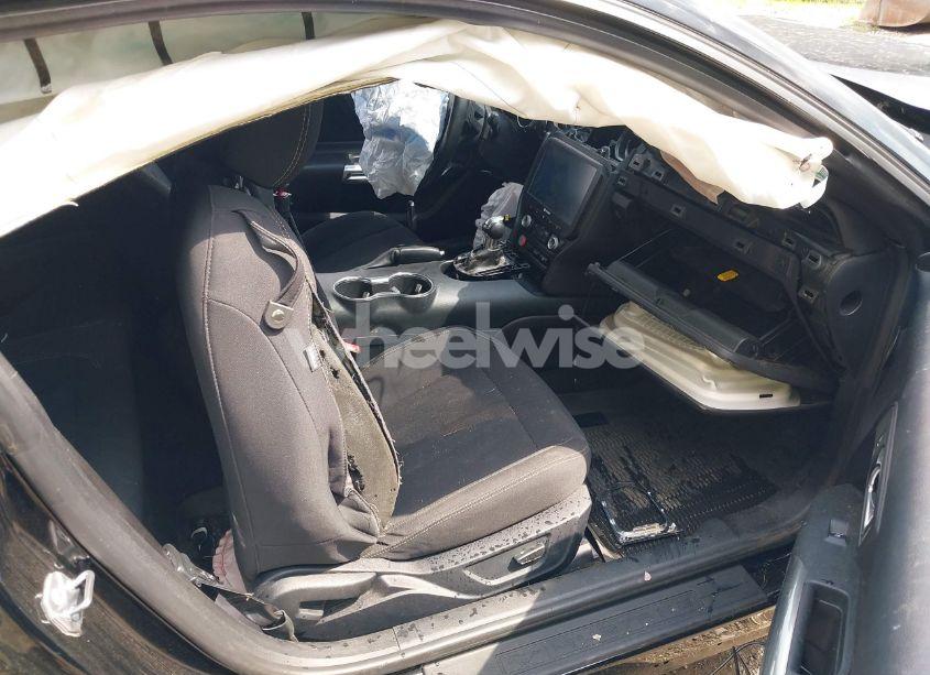 Photo 5 of 2018 Ford Mustang GT (VIN 1FA6P8CF2J5162419)