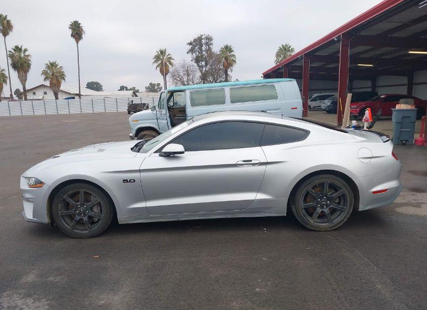 Photo 14 of 2019 Ford Mustang GT PREMIUM (VIN 1FA6P8CF2K5112637)