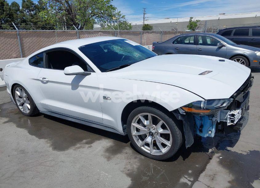 2019 Ford Mustang GT (VIN 1FA6P8CF2K5169663) main photo