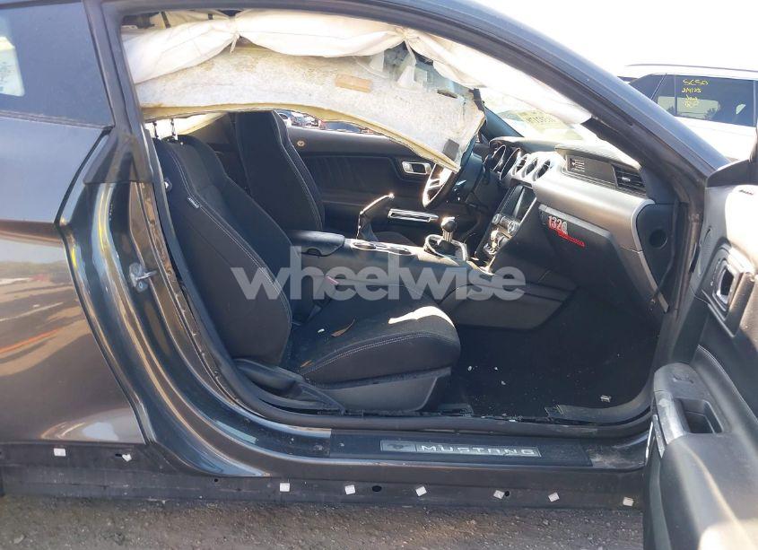 Photo 5 of 2020 Ford Mustang GT PREMIUM FASTBACK (VIN 1FA6P8CF2L5131240)