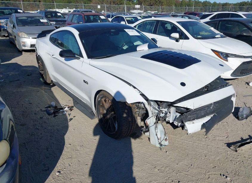 2021 Ford Mustang GT PREMIUM (VIN 1FA6P8CF2M5152137) main photo