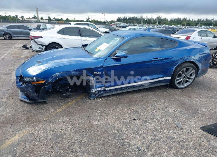 Photo 2 of 2022 Ford Mustang GT PREMIUM FASTBACK (VIN 1FA6P8CF2N5121472)