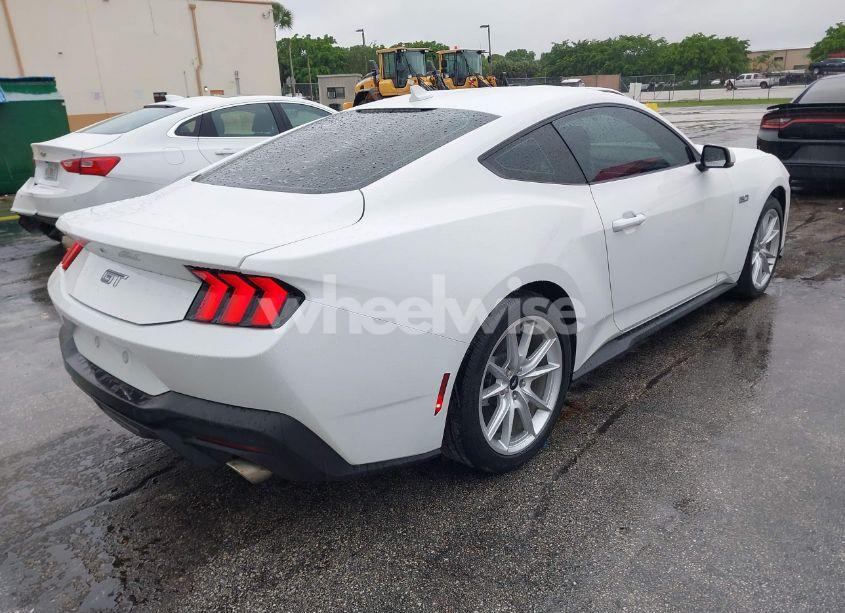 Photo 4 of 2024 Ford Mustang GT PREMIUM FASTBACK (VIN 1FA6P8CF2R5400362)