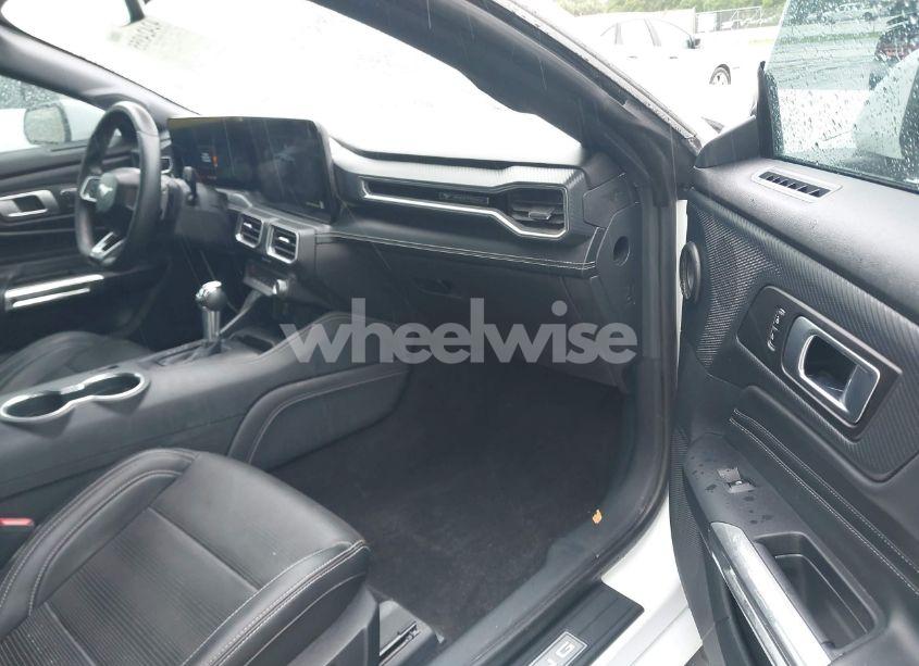 Photo 5 of 2024 Ford Mustang GT PREMIUM FASTBACK (VIN 1FA6P8CF2R5400362)
