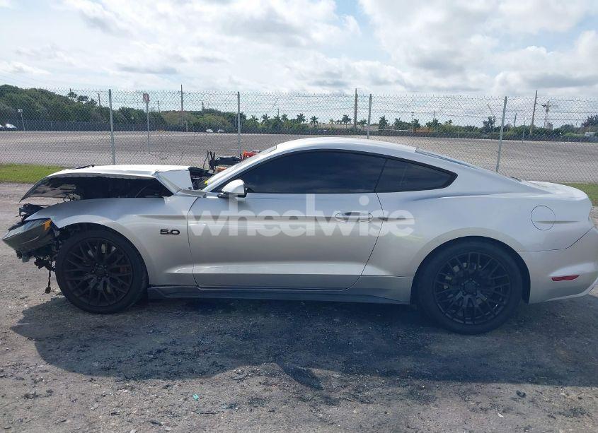 Photo 15 of 2015 Ford Mustang GT (VIN 1FA6P8CF3F5341088)