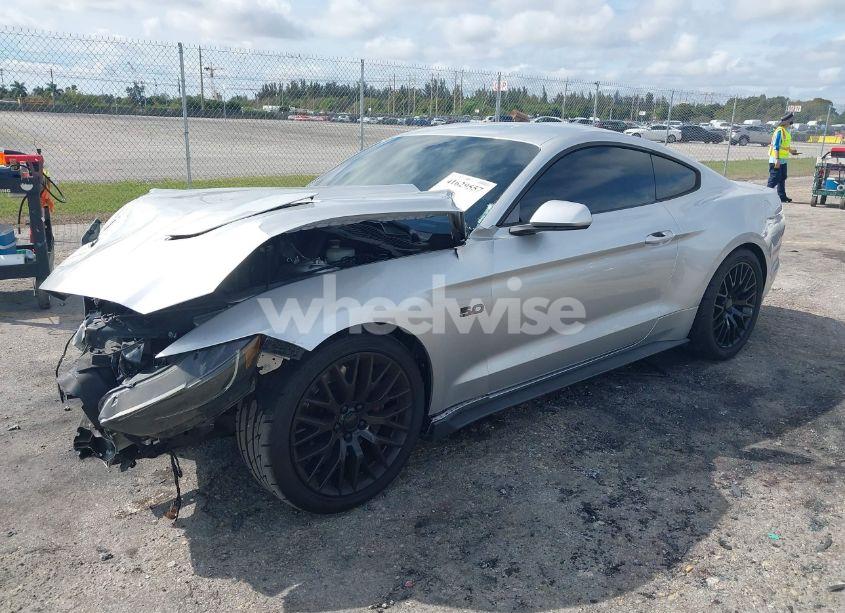 Photo 2 of 2015 Ford Mustang GT (VIN 1FA6P8CF3F5341088)