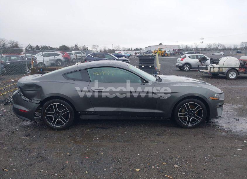 Photo 14 of 2018 Ford Mustang GT PREMIUM (VIN 1FA6P8CF3J5137593)