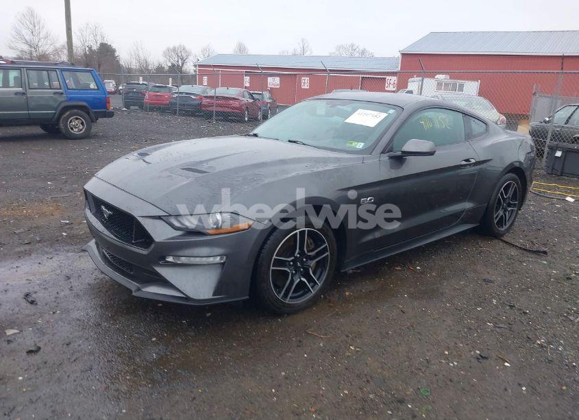 Photo 2 of 2018 Ford Mustang GT PREMIUM (VIN 1FA6P8CF3J5137593)