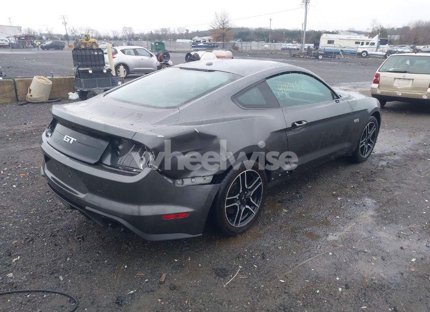 Photo 4 of 2018 Ford Mustang GT PREMIUM (VIN 1FA6P8CF3J5137593)