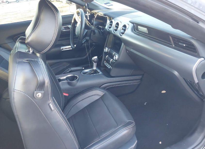 Photo 5 of 2021 Ford Mustang GT PREMIUM (VIN 1FA6P8CF3M5151725)