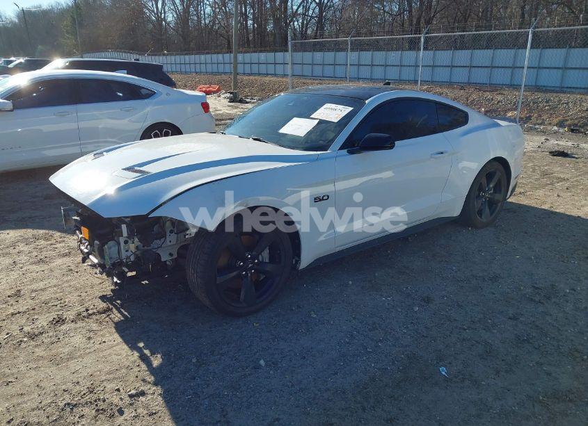 Photo 2 of 2022 Ford Mustang GT PREMIUM (VIN 1FA6P8CF3N5107922)