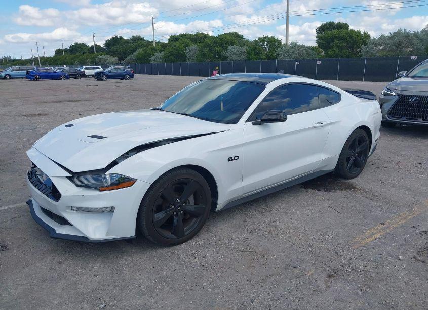 Photo 2 of 2022 Ford Mustang GT PREMIUM (VIN 1FA6P8CF3N5114840)