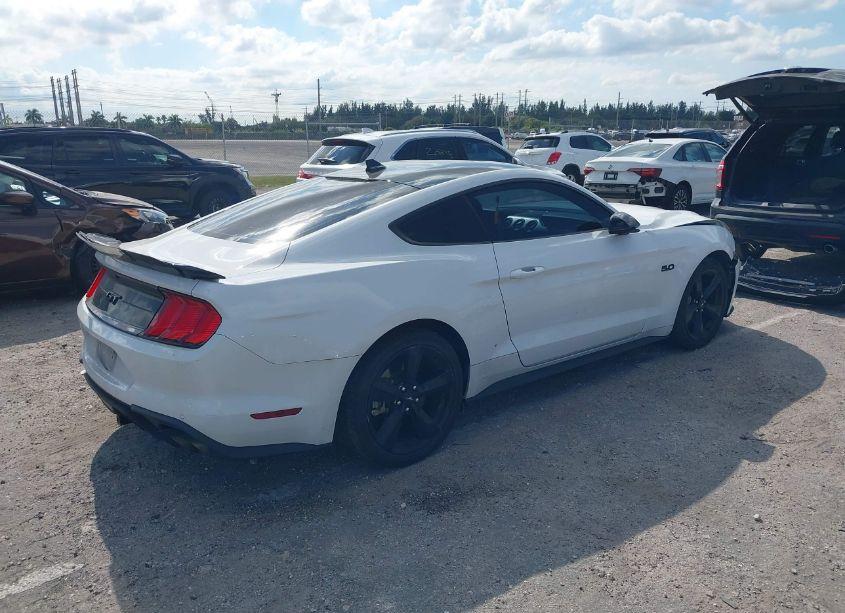 Photo 4 of 2022 Ford Mustang GT PREMIUM (VIN 1FA6P8CF3N5114840)