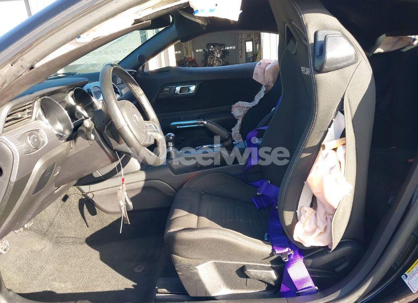 Photo 5 of 2017 Ford Mustang GT (VIN 1FA6P8CF4H5303064)