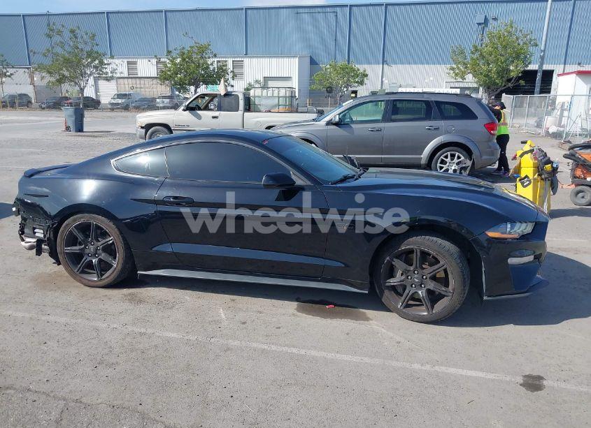 Photo 13 of 2018 Ford Mustang GT (VIN 1FA6P8CF4J5138378)