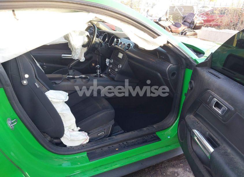 Photo 5 of 2019 Ford Mustang GT (VIN 1FA6P8CF4K5148345)