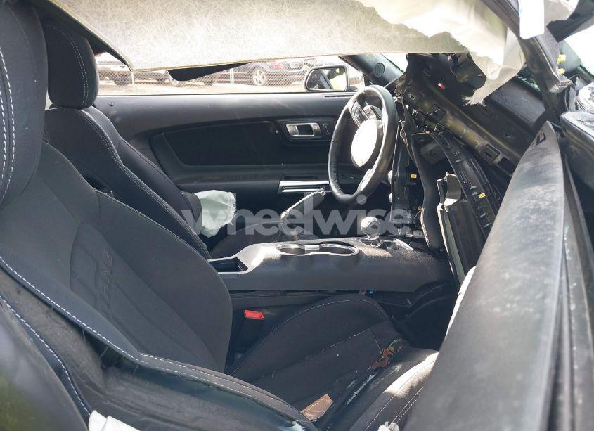 Photo 5 of 2021 Ford Mustang GT (VIN 1FA6P8CF4M5147490)