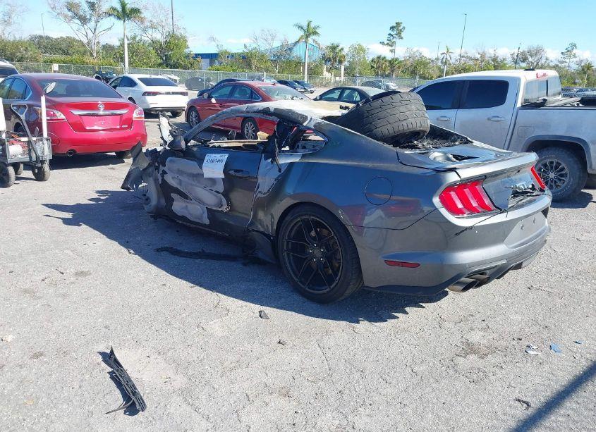 Photo 3 of 2021 Ford Mustang GT (VIN 1FA6P8CF4M5154326)