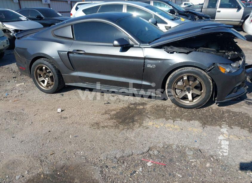 Photo 13 of 2017 Ford Mustang GT (VIN 1FA6P8CF5H5275825)