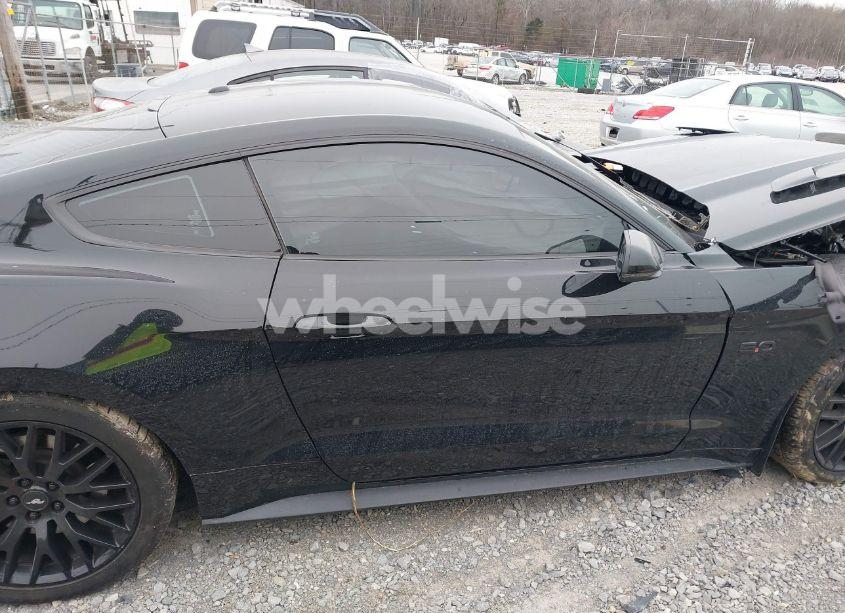 Photo 13 of 2017 Ford Mustang GT PREMIUM (VIN 1FA6P8CF5H5323324)