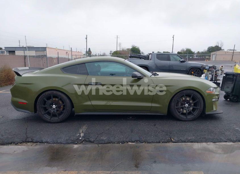 Photo 13 of 2018 Ford Mustang GT PREMIUM (VIN 1FA6P8CF5J5129141)