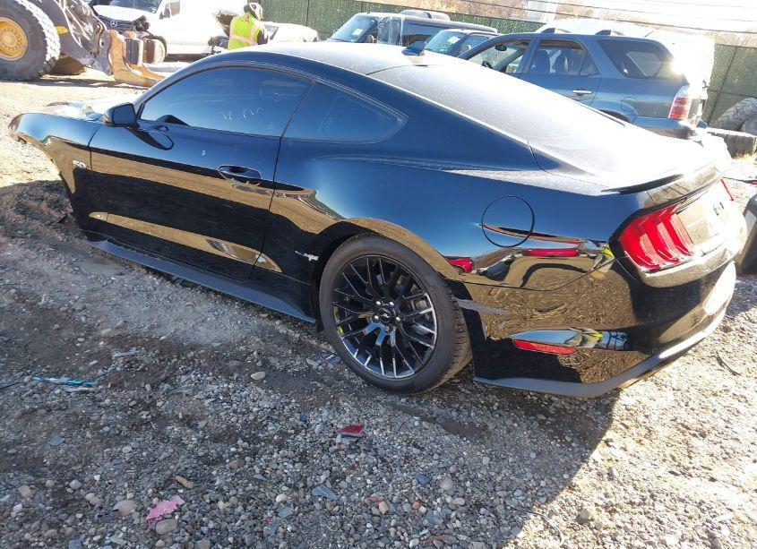 Photo 3 of 2021 Ford Mustang GT PREMIUM (VIN 1FA6P8CF5M5143724)