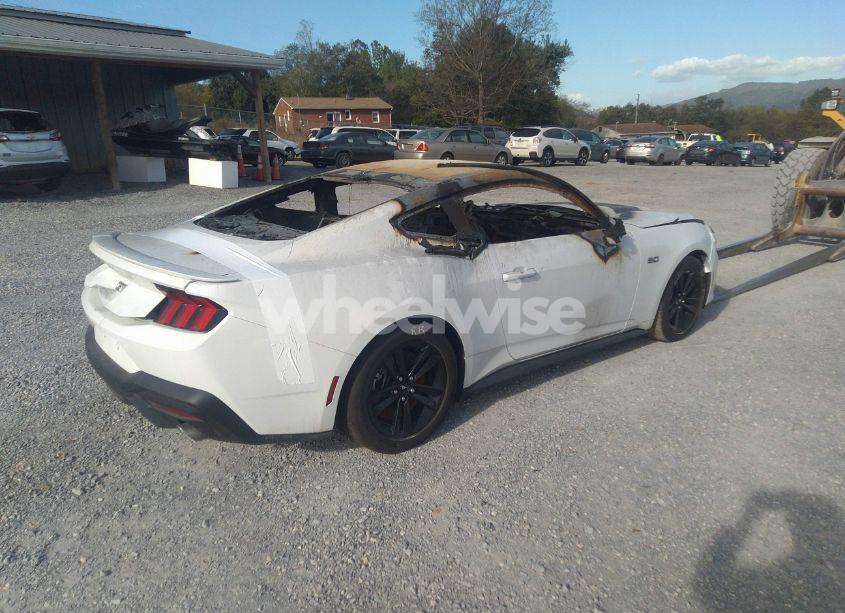 Photo 4 of 2024 Ford Mustang GT FASTBACK (VIN 1FA6P8CF5R5412439)