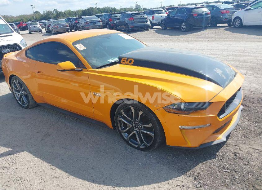 2018 Ford Mustang GT PREMIUM (VIN 1FA6P8CF6J5118360) main photo