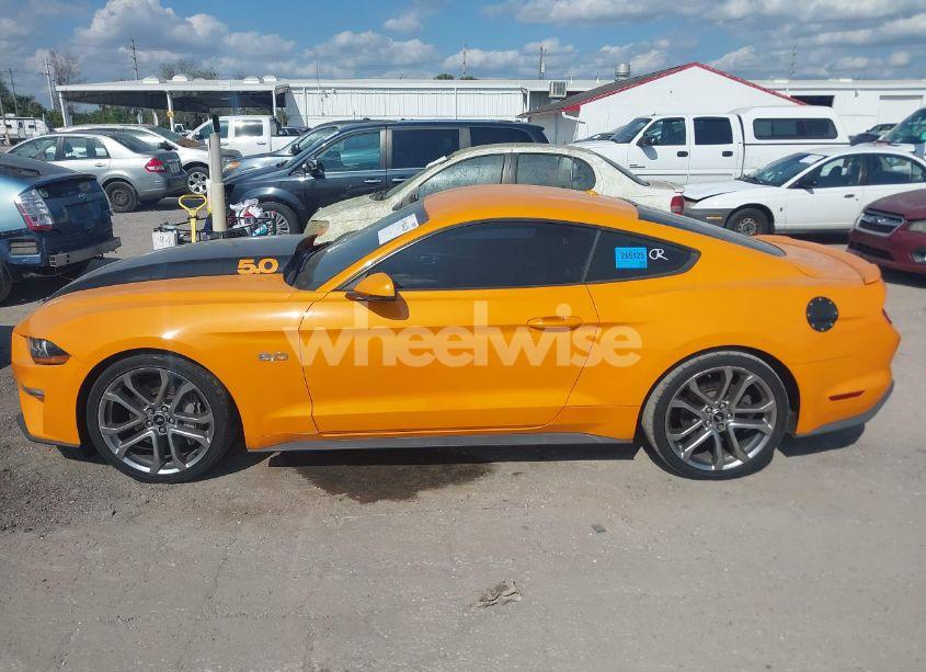 Photo 14 of 2018 Ford Mustang GT PREMIUM (VIN 1FA6P8CF6J5118360)