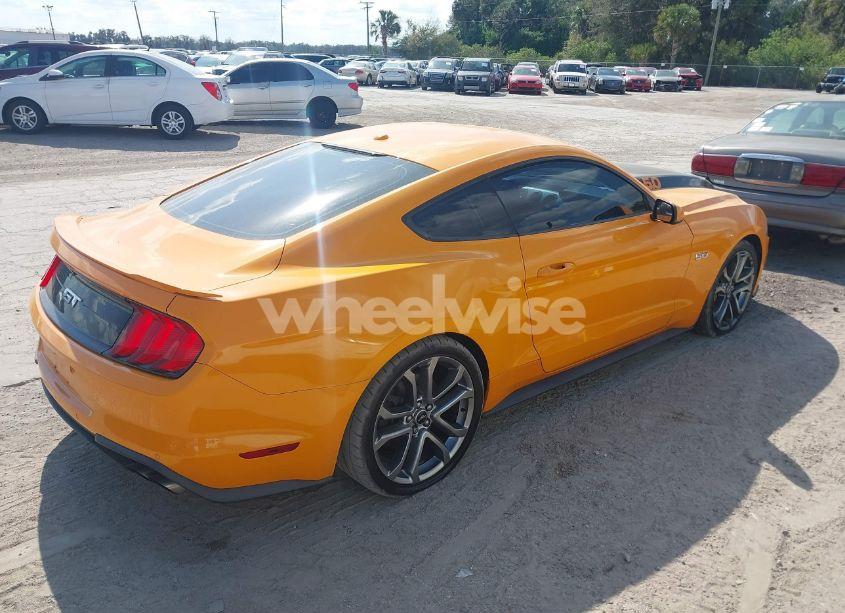 Photo 4 of 2018 Ford Mustang GT PREMIUM (VIN 1FA6P8CF6J5118360)