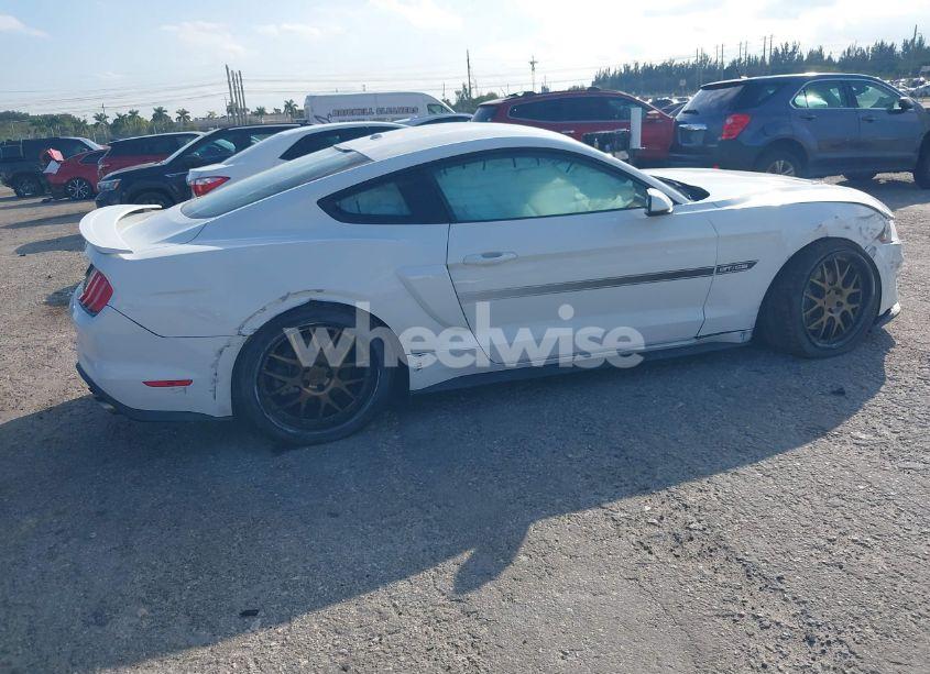 Photo 4 of 2019 Ford Mustang GT PREMIUM (VIN 1FA6P8CF6K5189284)
