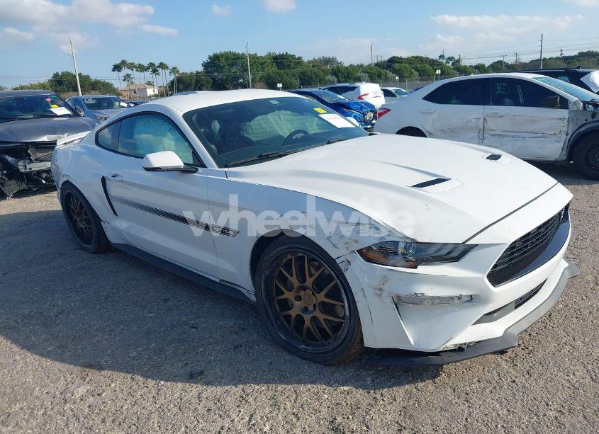 Photo 6 of 2019 Ford Mustang GT PREMIUM (VIN 1FA6P8CF6K5189284)