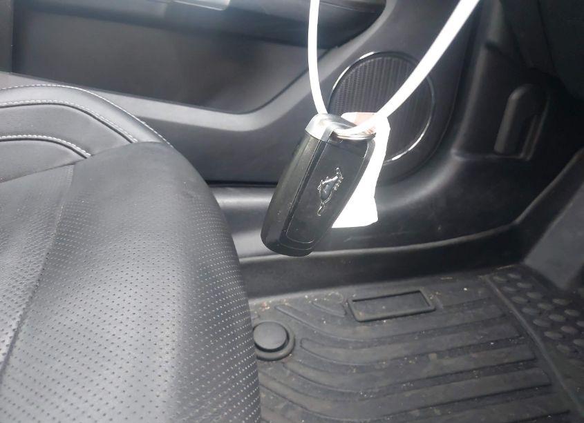 Photo 11 of 2018 Ford Mustang GT PREMIUM (VIN 1FA6P8CF7J5127682)