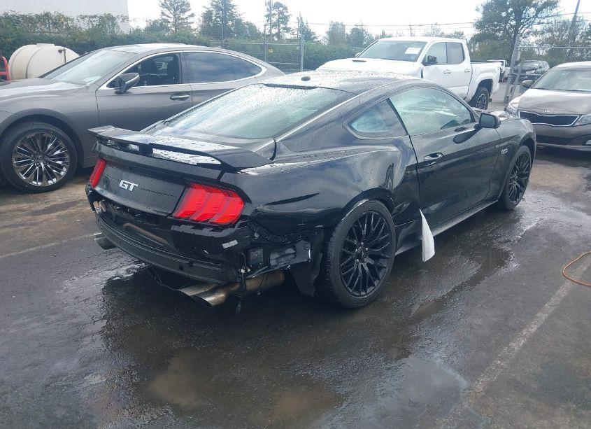 Photo 4 of 2018 Ford Mustang GT PREMIUM (VIN 1FA6P8CF7J5127682)