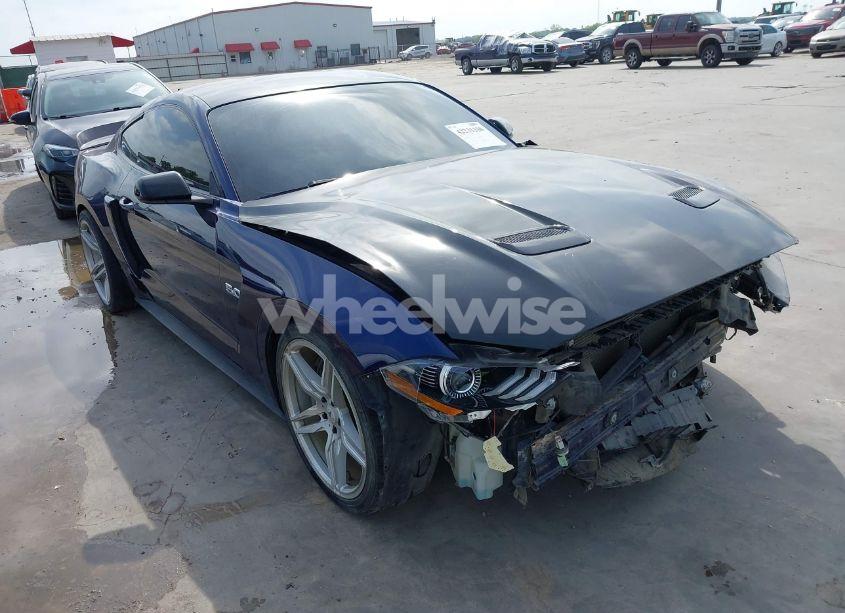 2018 Ford Mustang GT (VIN 1FA6P8CF7J5163016) main photo