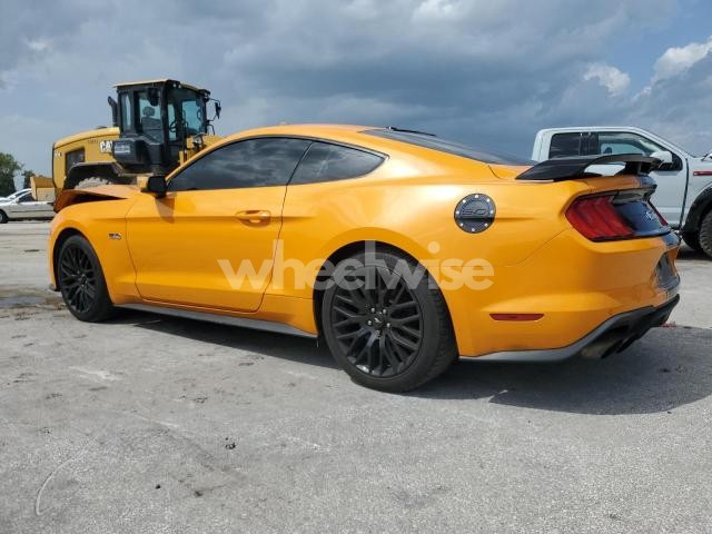 Photo 2 of 2019 FORD MUSTANG GT N/A (VIN 1FA6P8CF7K5108731)
