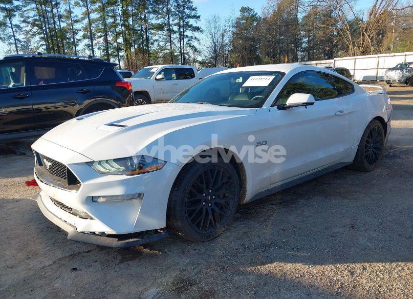 Photo 2 of 2020 Ford Mustang GT PREMIUM FASTBACK (VIN 1FA6P8CF7L5173113)