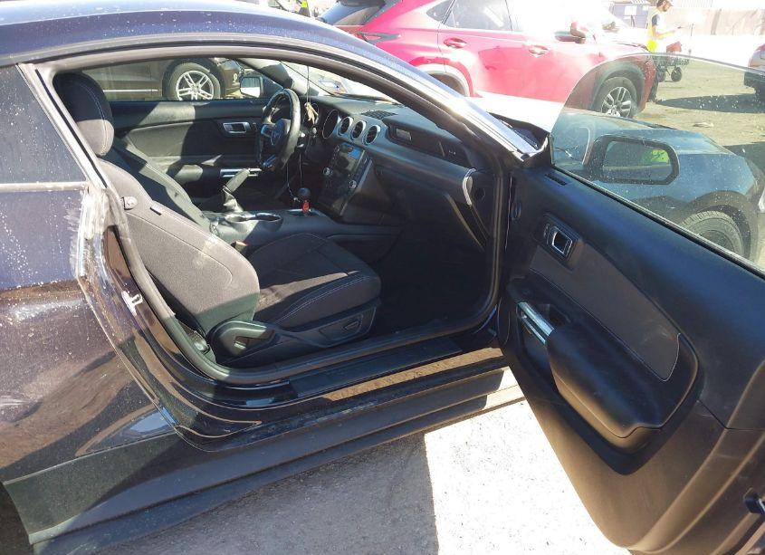 Photo 5 of 2021 Ford Mustang GT (VIN 1FA6P8CF7M5138184)