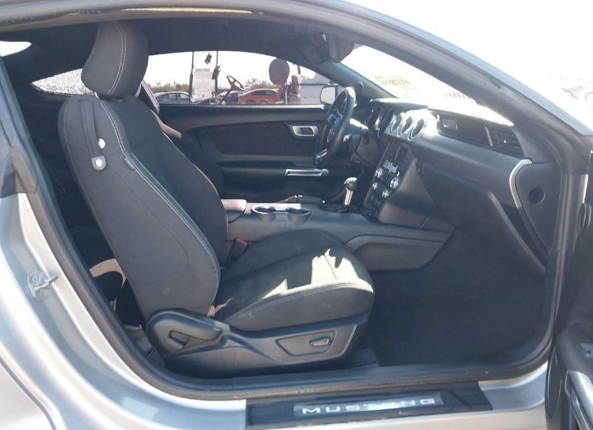 Photo 5 of 2021 Ford Mustang GT FASTBACK (VIN 1FA6P8CF7M5152506)