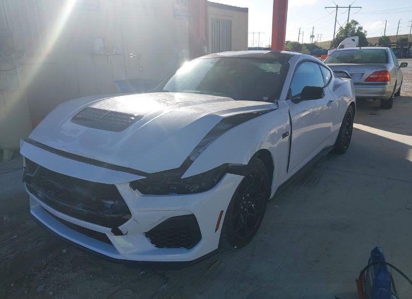 Photo 2 of 2024 Ford Mustang GT PREMIUM FASTBACK (VIN 1FA6P8CF7R5400731)