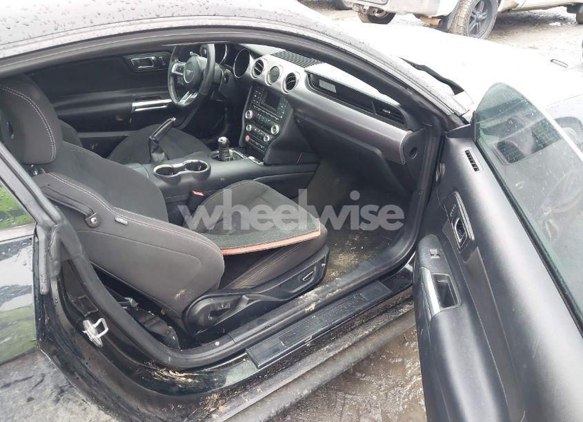 Photo 5 of 2016 Ford Mustang GT (VIN 1FA6P8CF8G5317273)