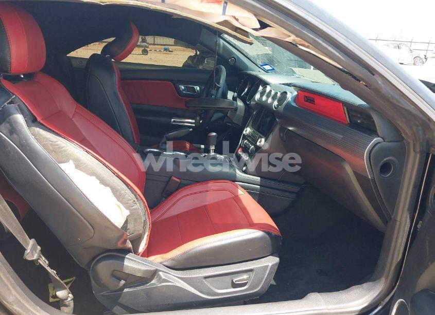 Photo 5 of 2017 Ford Mustang GT (VIN 1FA6P8CF8H5272059)