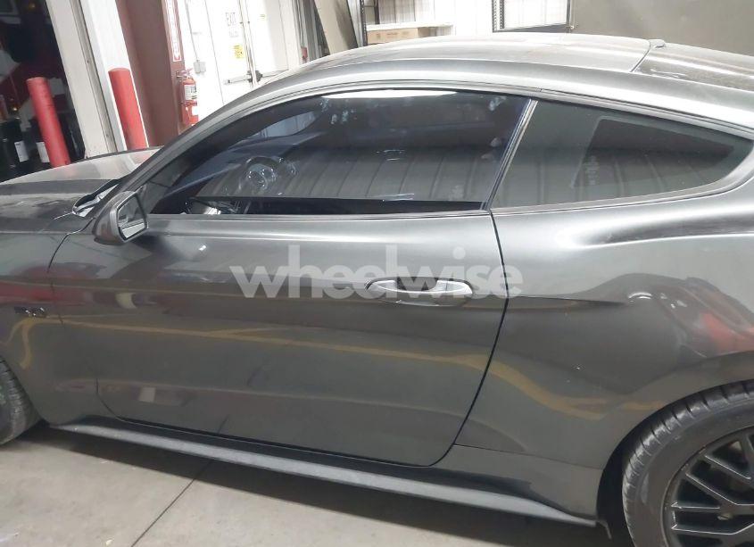 Photo 13 of 2017 Ford Mustang GT (VIN 1FA6P8CF8H5302998)