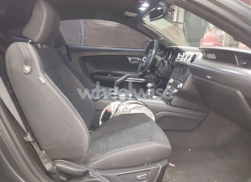 Photo 5 of 2017 Ford Mustang GT (VIN 1FA6P8CF8H5302998)