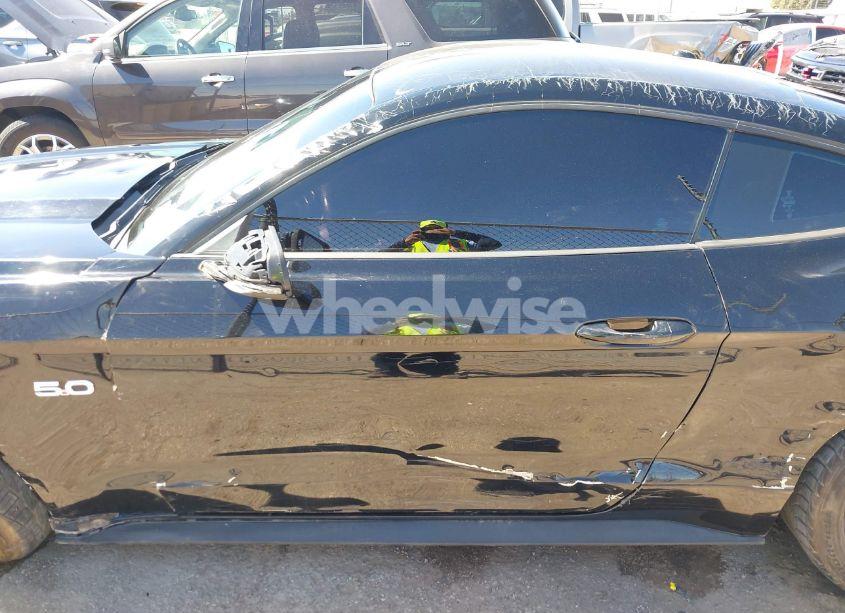 Photo 14 of 2017 Ford Mustang GT PREMIUM (VIN 1FA6P8CF8H5312656)