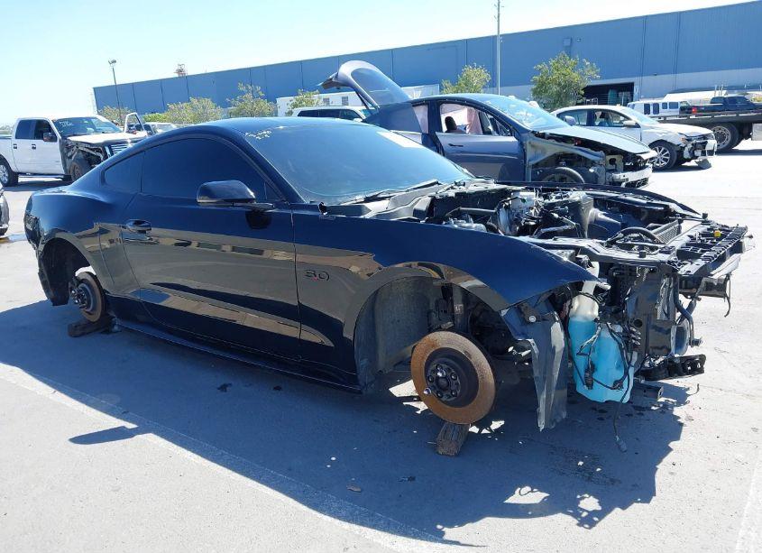 2018 Ford Mustang GT PREMIUM (VIN 1FA6P8CF8J5146872) main photo