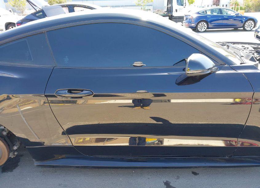 Photo 12 of 2018 Ford Mustang GT PREMIUM (VIN 1FA6P8CF8J5146872)