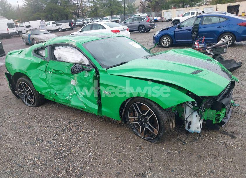 2019 Ford Mustang GT PREMIUM (VIN 1FA6P8CF8K5112643) main photo