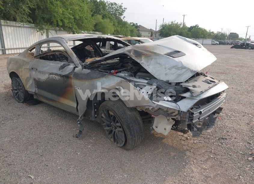 2020 Ford Mustang GT FASTBACK (VIN 1FA6P8CF8L5174979) main photo