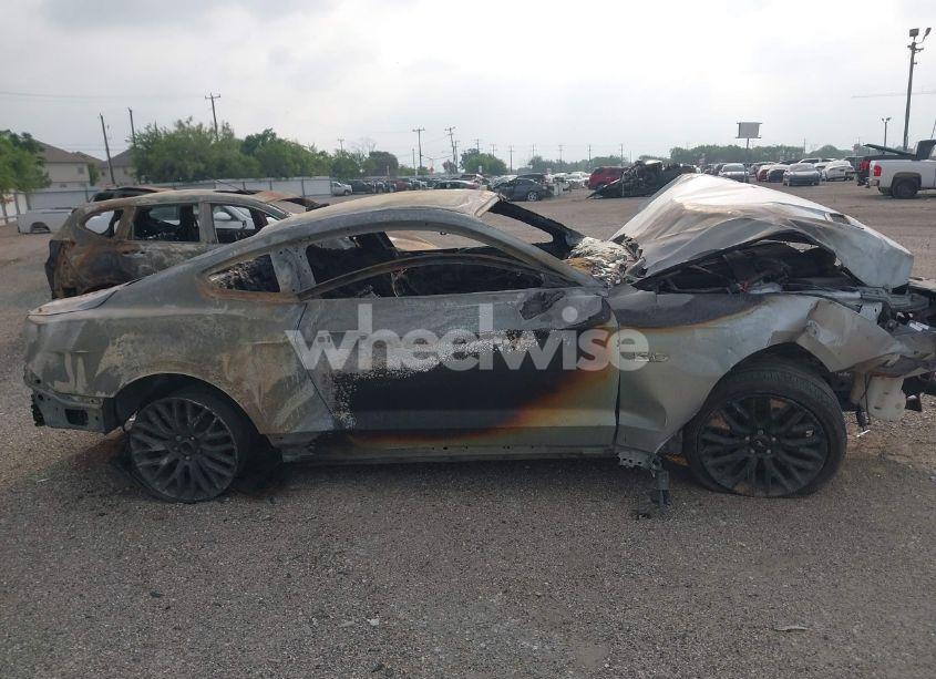 Photo 13 of 2020 Ford Mustang GT FASTBACK (VIN 1FA6P8CF8L5174979)